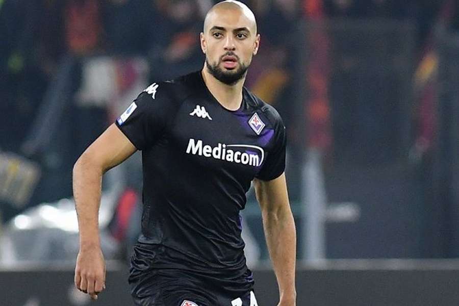 Everton Outmaneuver Fenerbahce in Race for Amrabat Signing.