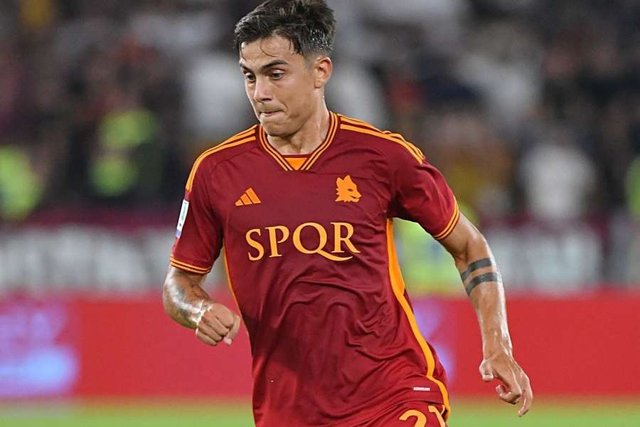 Scaloni, Argentina's coach, affirms Roma striker Dybala deserves a spot in the team