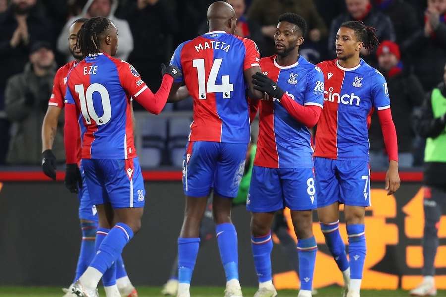 Crystal Palace Manager Glasner Pledges to Aid Eze's Continued Improvement