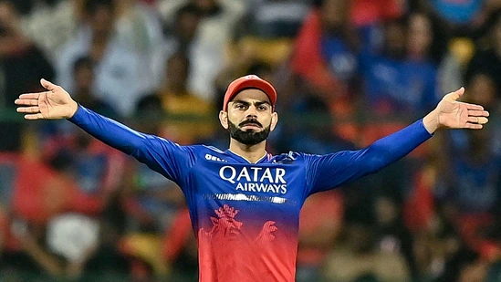 Virat Kohli wastes no time in setting two goals after RCB offers him â‚¹21 crore to stay for 'next IPL cycle': 'One of them is...'