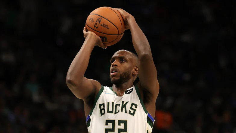 Khris Middleton of the Bucks Making Progress in Recovery from Surgery on Both Ankles