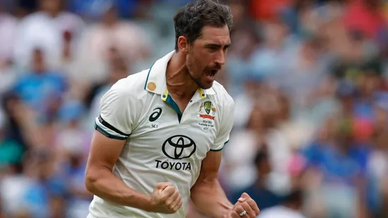 India fans mock Mitchell Starc for INR 13 crore pay-cut in IPL auction, taunt AUS pacer with 'KKR' chants in Adelaide